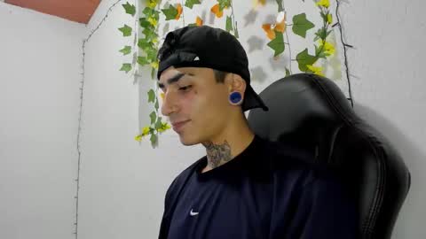 Snapshot of beatandtalk chatting on November 2025 03:36:01 PM beatandtalk online show from November 2025 03:36:01 PM