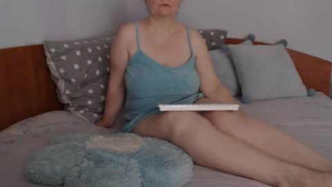 Snapshot of beatrice26 chatting on June 2026 08:37:02 AM beatrice26 online show from June 2026 08:37:02 AM