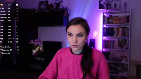 Snapshot of beatricefawne chatting on February 2025 02:39:02 AM Bzzz Bea online show from February 2025 02:39:02 AM