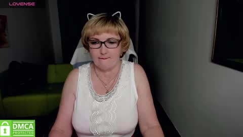 your Lana online show from January 2025 04:59:01 PM