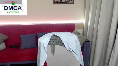 your Lana online show from November 2025 03:18:02 AM