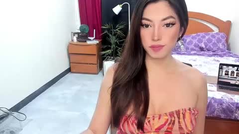 Queen Angela online show from January 2025 10:13:01 PM