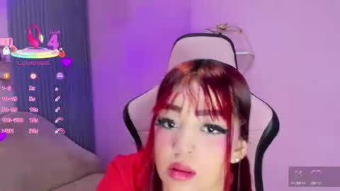 Snapshot of beautty_woman_ chatting on July 2026 10:33:01 AM Sara online show from July 2026 10:33:01 AM
