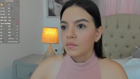 Ariana Reyes online show from November 2025 12:19:02 PM