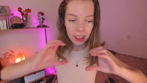 Snapshot of beautyeliise chatting on March 2025 09:21:01 AM Eliise online show from March 2025 09:21:01 AM