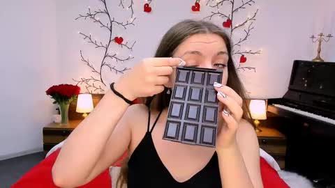 Gloria online show from September 2025 08:20:02 PM