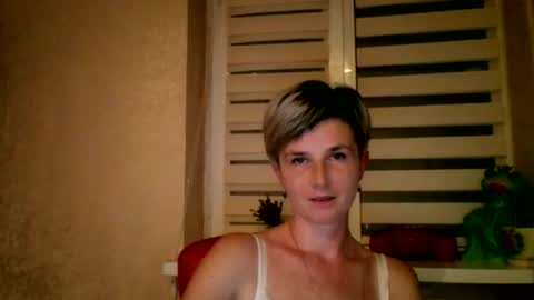 Snapshot of beautyksenia chatting on October 2025 07:03:02 PM BeautyKsenia online show from October 2025 07:03:02 PM