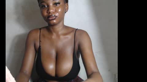 Snapshot of beautyslut1 chatting on July 2026 01:15:01 PM beautyslut1 online show from July 2026 01:15:01 PM