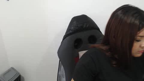 Snapshot of beautyykarol chatting on November 2025 04:40:02 PM beautyykarol online show from November 2025 04:40:02 PM