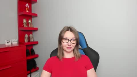 Zoe online show from June 2026 05:32:02 AM