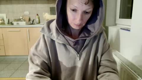 Raluca online show from October 2025 06:32:02 PM