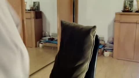 Raluca online show from November 2025 08:20:02 PM