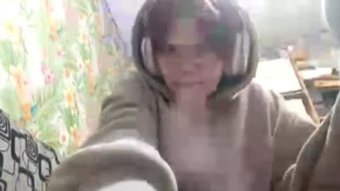 Snapshot of bebeschlagel chatting on May 2026 08:11:01 AM bebeschlagel online show from May 2026 08:11:01 AM