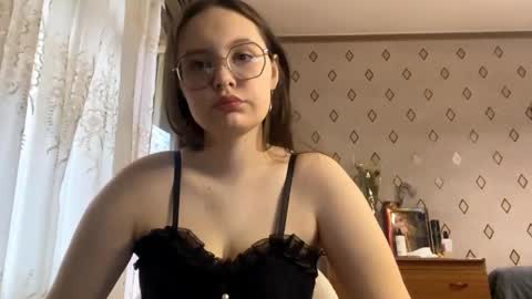 Snapshot of bebravee chatting on May 2026 07:26:01 AM Melissa online show from May 2026 07:26:01 AM