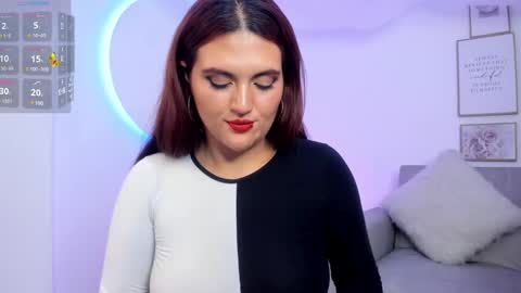 Snapshot of becca_diamond chatting on January 2025 12:35:01 AM Rebecca online show from January 2025 12:35:01 AM