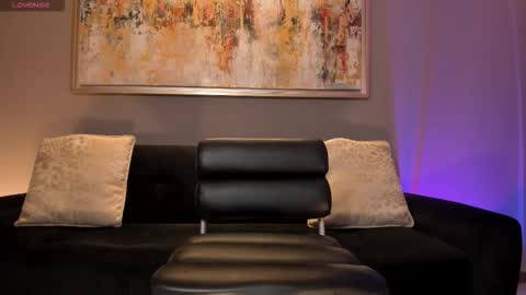 Am Becca online show from October 2025 06:38:02 PM