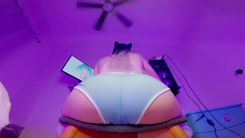 Becca online show from July 2026 03:45:01 AM