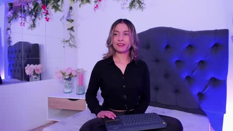 beccamilanni online show from January 2025 01:10:01 PM