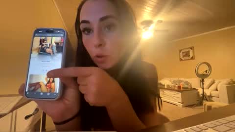 Snapshot of beccaraexoxo chatting on May 2026 02:42:02 AM beccaraexoxo online show from May 2026 02:42:02 AM