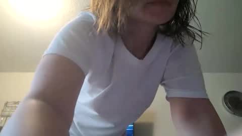 Snapshot of becky2994 chatting on May 2026 08:36:02 PM BECKY BOO online show from May 2026 08:36:02 PM
