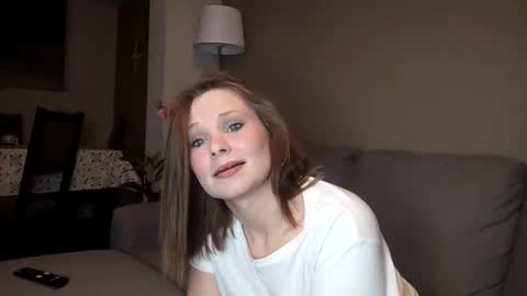 Snapshot of becky2994 chatting on May 2026 03:44:01 AM BECKY BOO online show from May 2026 03:44:01 AM