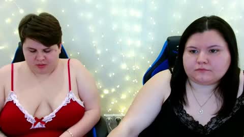 BeckyAndEllen online show from February 2026 11:20:02 PM