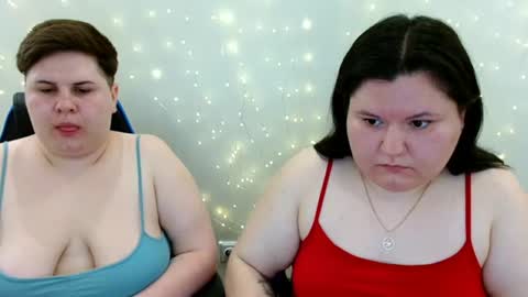 Snapshot of beckyandellen chatting on June 2026 08:01:01 AM BeckyAndEllen online show from June 2026 08:01:01 AM