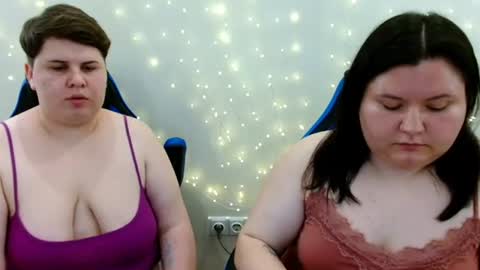 Snapshot of beckyandellen chatting on June 2026 10:15:01 AM BeckyAndEllen online show from June 2026 10:15:01 AM