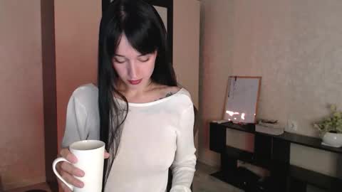 Violet online show from October 2025 02:09:02 AM