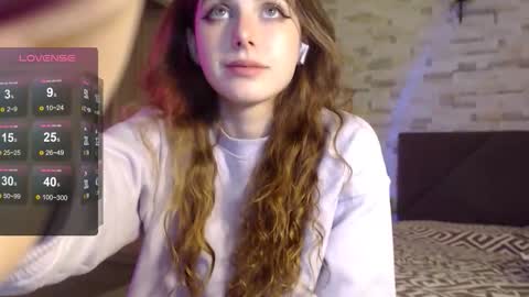 Kate online show from October 2025 03:21:02 PM