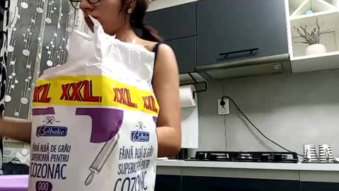 kevin and Bella online show from December 2024 04:08:02 PM