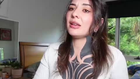 Snapshot of belen_osqura chatting on June 2026 05:03:02 AM Alt Aussie online show from June 2026 05:03:02 AM