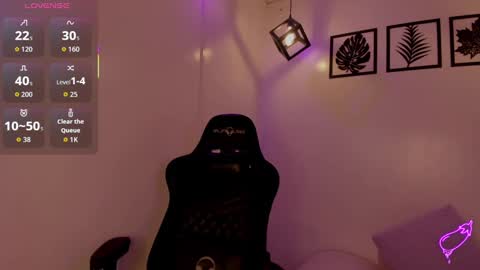 Bella online show from September 2025 08:30:02 PM