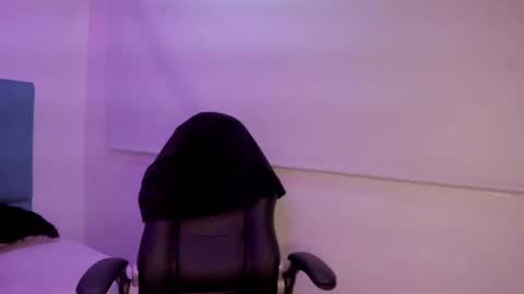 Bella online show from September 2025 03:54:01 AM