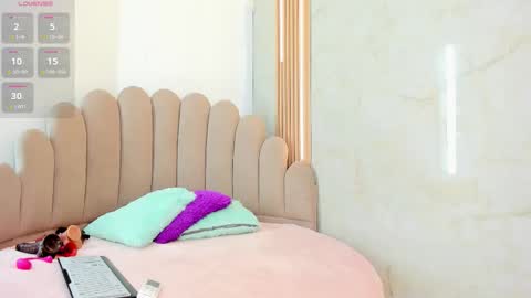 Belkilima  online show from November 2025 07:18:02 PM