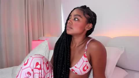 Snapshot of belkis_mills chatting on October 2025 04:47:02 PM Belkis online show from October 2025 04:47:02 PM