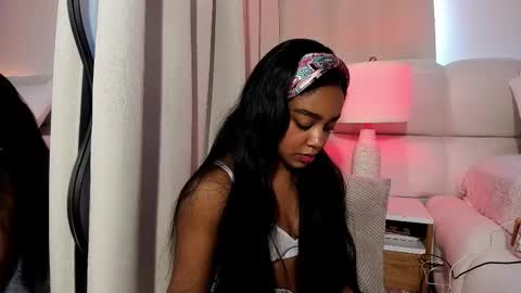Snapshot of belkis_mills chatting on October 2025 04:20:02 PM Belkis online show from October 2025 04:20:02 PM