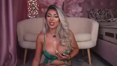 Emma  Bella online show from July 2026 10:14:02 PM