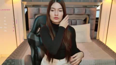 Bella  online show from January 2026 02:32:01 PM