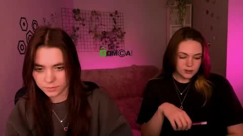 Snapshot of bella_dorn chatting on April 2026 09:40:02 AM Bella online show from April 2026 09:40:02 AM