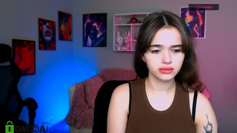 Snapshot of bella_dorn chatting on April 2026 10:32:02 AM Bella online show from April 2026 10:32:02 AM