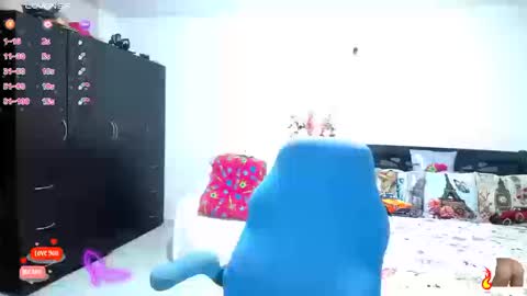 Bella online show from March 2026 11:33:01 PM