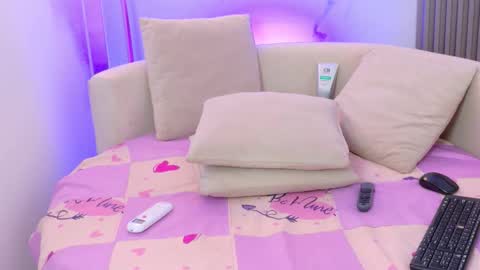 BELLA online show from February 2026 03:38:02 AM