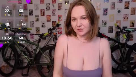 Bella online show from November 2025 07:45:02 PM