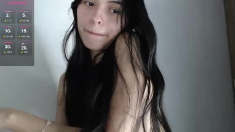 Snapshot of bella_musee chatting on December 2024 12:00:01 AM   online show from December 2024 12:00:01 AM