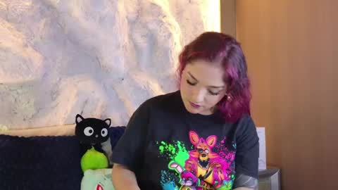 Snapshot of bella_mush chatting on May 2026 10:05:01 PM BELLA online show from May 2026 10:05:01 PM