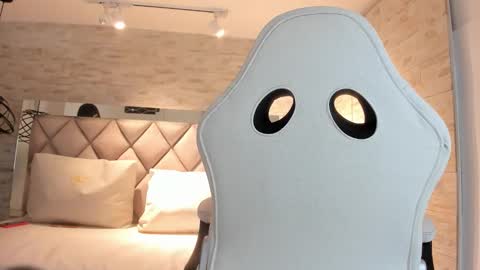  BELLA  online show from March 2026 05:08:02 AM