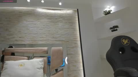  BELLA  online show from April 2026 04:51:01 AM