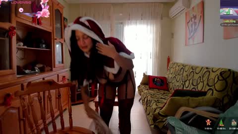 Snapshot of bella_pocahontas3 chatting on December 2024 09:50:02 AM bella_pocahontas3 online show from December 2024 09:50:02 AM