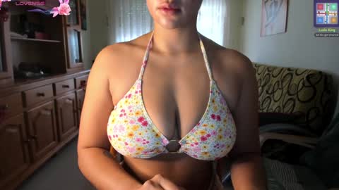 Snapshot of bella_pocahontas3 chatting on December 2024 11:26:01 AM bella_pocahontas3 online show from December 2024 11:26:01 AM